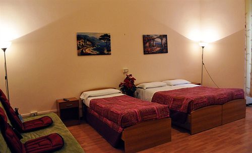 Angela Roma Guest House Экстерьер фото