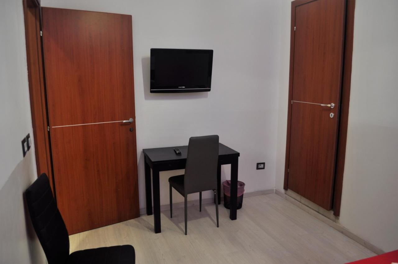 Angela Roma Guest House Экстерьер фото